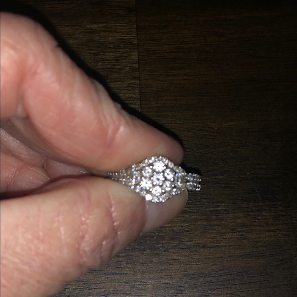 1 carat diamond ring